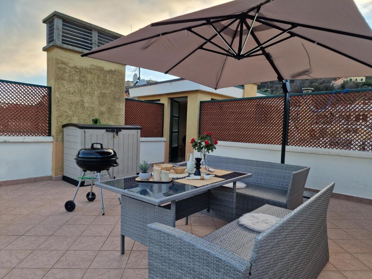 650 Metri Dal Mare - Wifi - Terrazzo - Piscina - A/C Apartamento Pietra Ligure Exterior foto